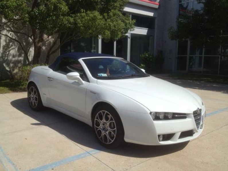 LHD ALFA ROMEO SPIDER